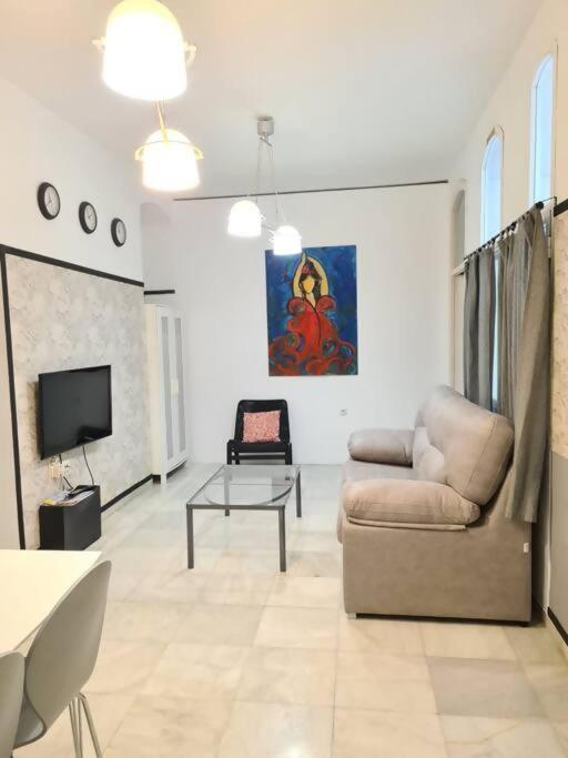C Palacio Parking Segun Disponibilidad Sevilla Eksteriør bilde