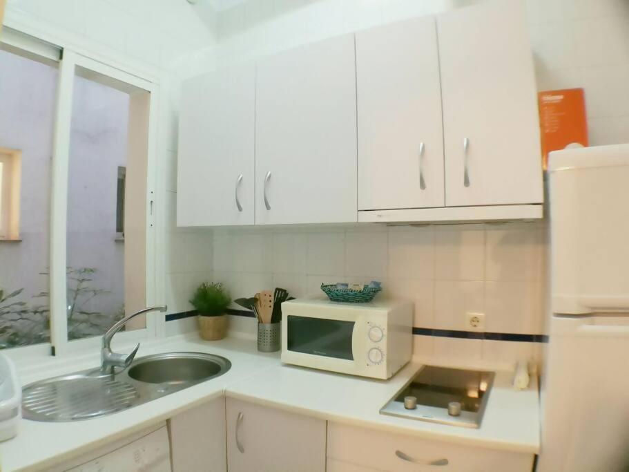 C Palacio Parking Segun Disponibilidad Sevilla Eksteriør bilde