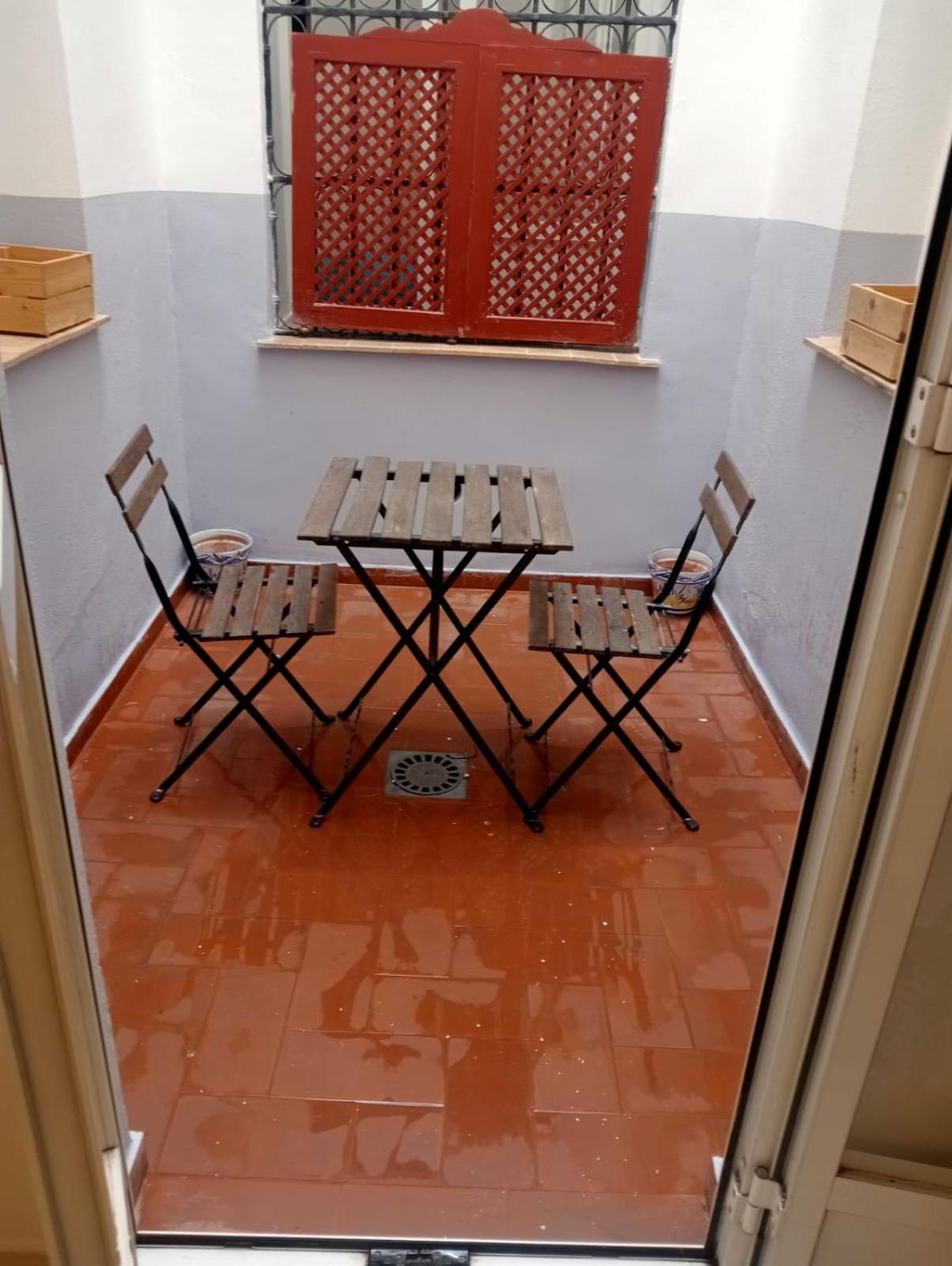 C Palacio Parking Segun Disponibilidad Sevilla Eksteriør bilde